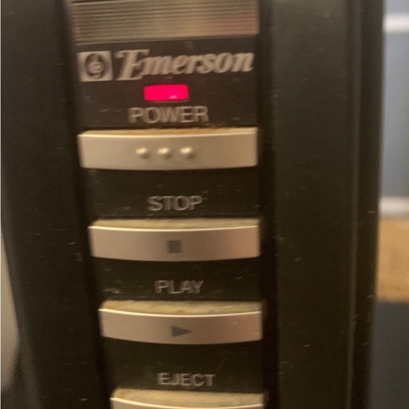 Emerson DVD Player. Model: EWD71V5SK. Includes: * DVD Player, * Base to Stand - Picture 2 of 9